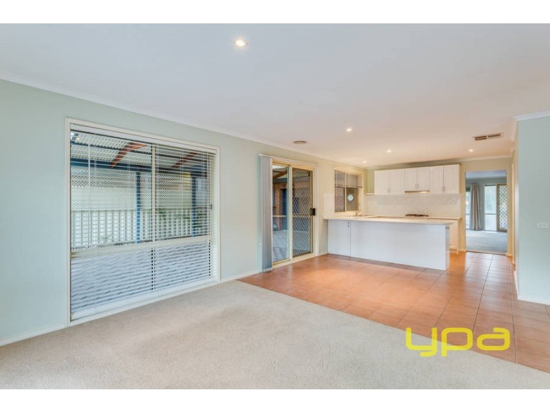 81 Thames Boulevard, Werribee VIC 3030