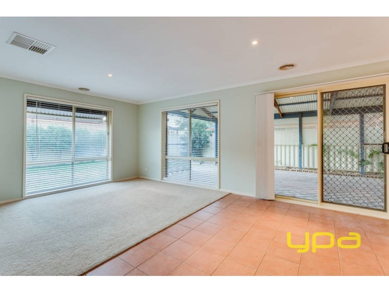 81 Thames Boulevard, Werribee VIC 3030