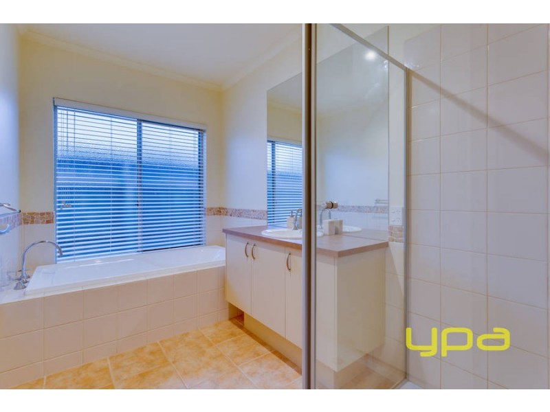 23 Alexandria Way, Werribee VIC 3030