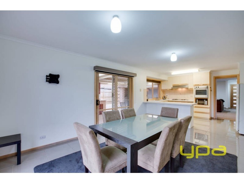 13 Torbay Court, Werribee VIC 3030