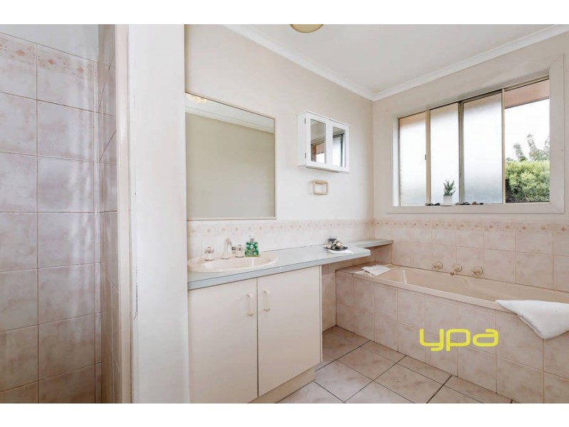 2/19 Reserve Road, Hoppers Crossing VIC 3029