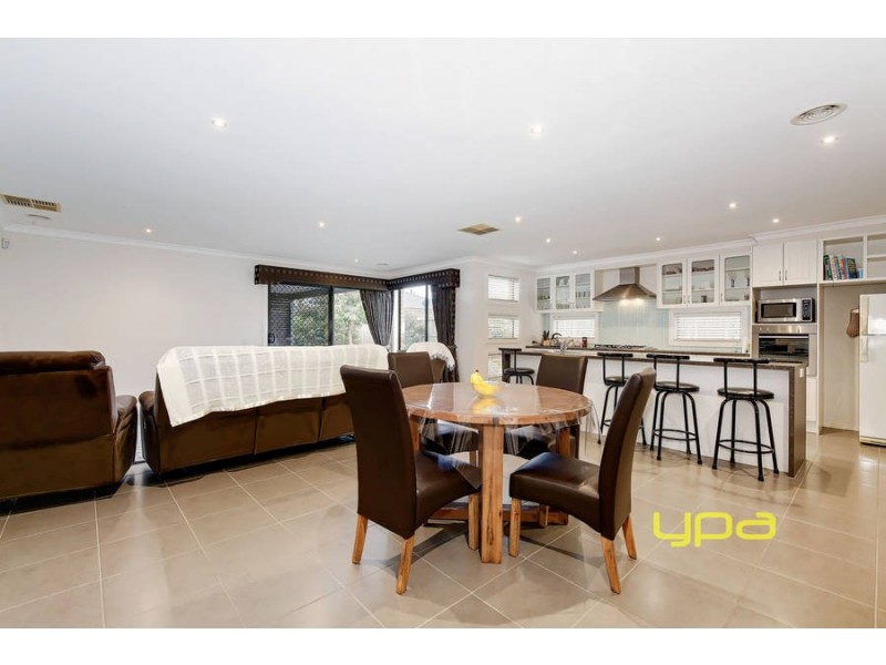 8 Swordgrass Avenue, Tarneit VIC 3029