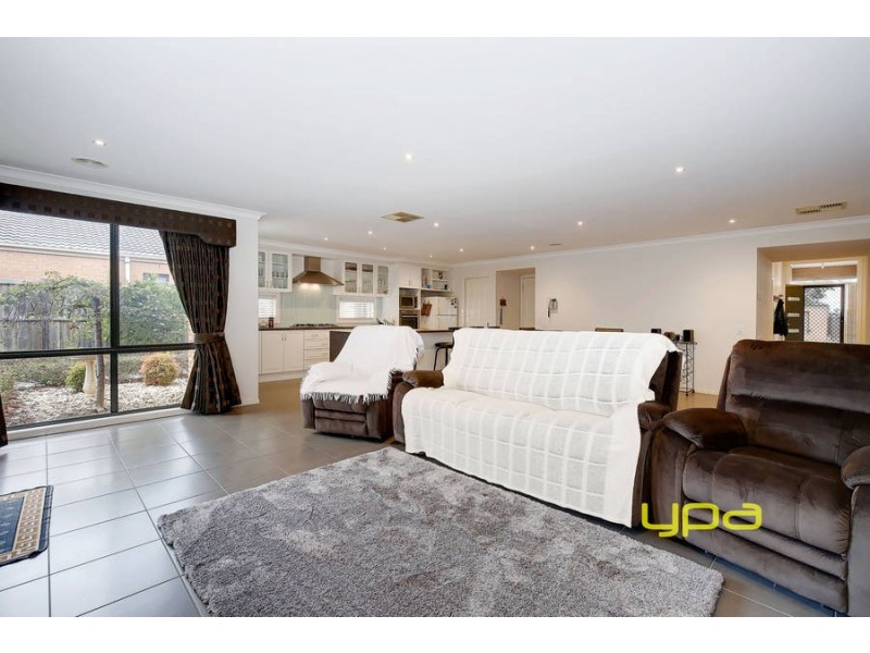 8 Swordgrass Avenue, Tarneit VIC 3029