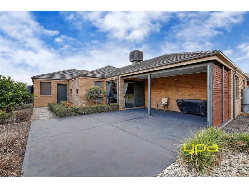 8 Swordgrass Avenue, Tarneit VIC 3029