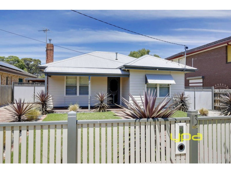 13 Glenluss Street, Werribee VIC 3030