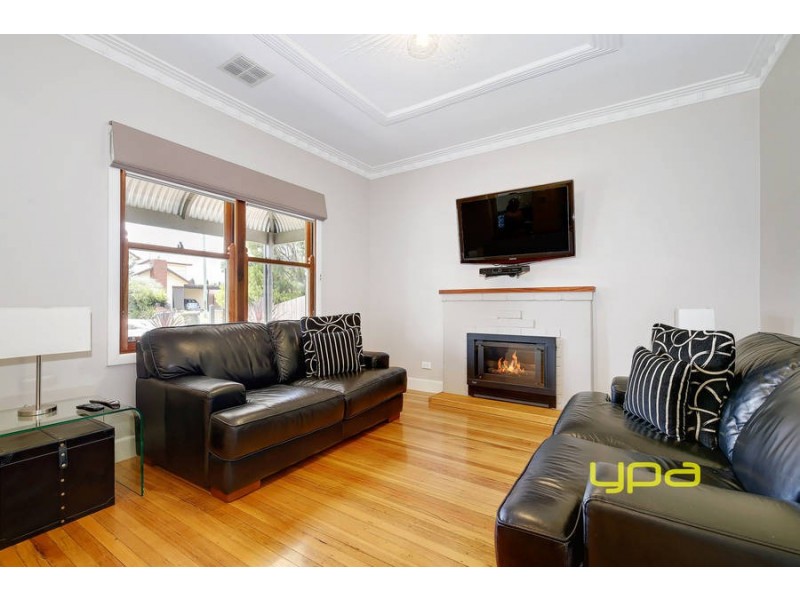 13 Glenluss Street, Werribee VIC 3030