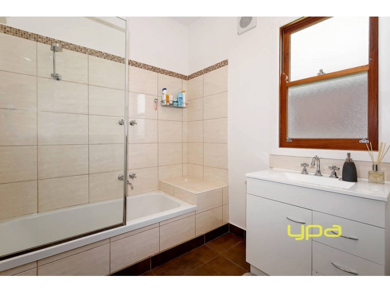 13 Glenluss Street, Werribee VIC 3030