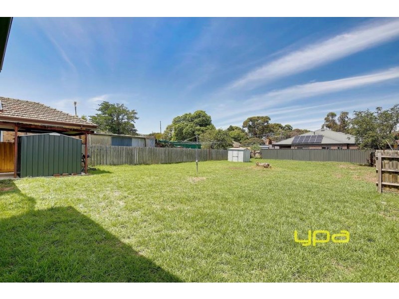13 Glenluss Street, Werribee VIC 3030