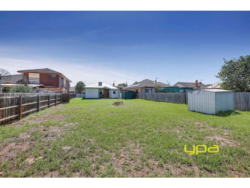 13 Glenluss Street, Werribee VIC 3030