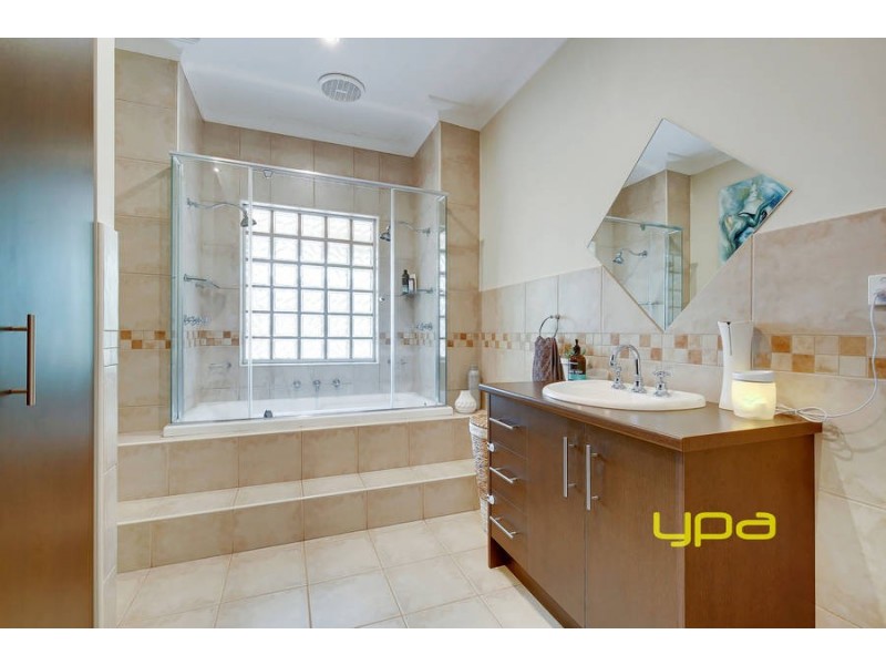 5 Tyrone Street, Werribee VIC 3030