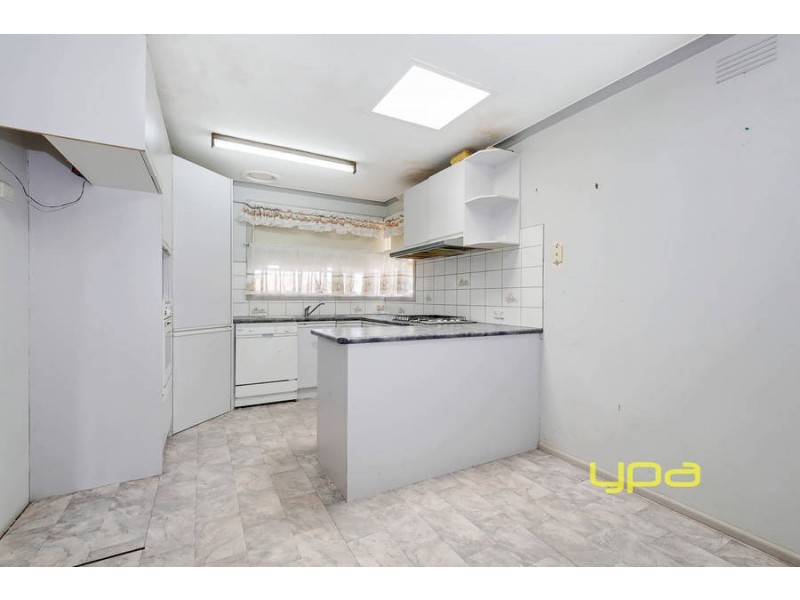 37 Whiton Grove, Wyndham Vale VIC 3024