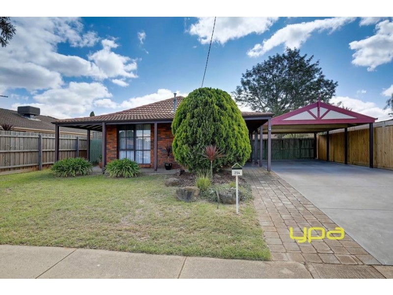 254 Greaves Street North, Werribee VIC 3030
