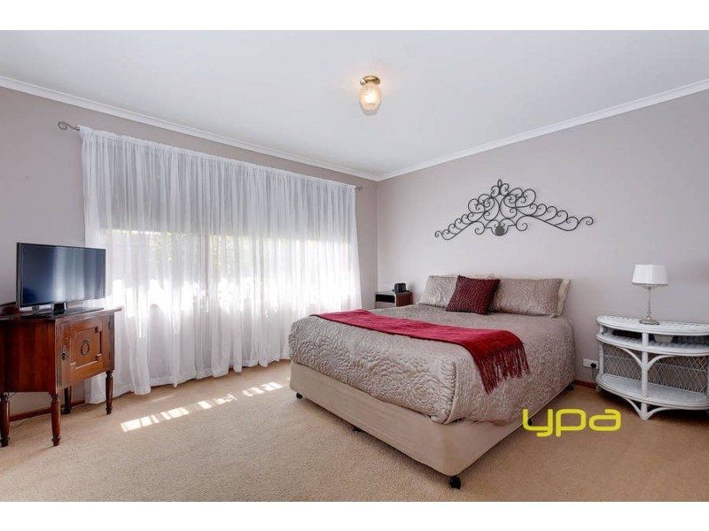 254 Greaves Street North, Werribee VIC 3030