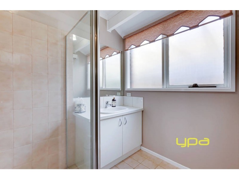 254 Greaves Street North, Werribee VIC 3030