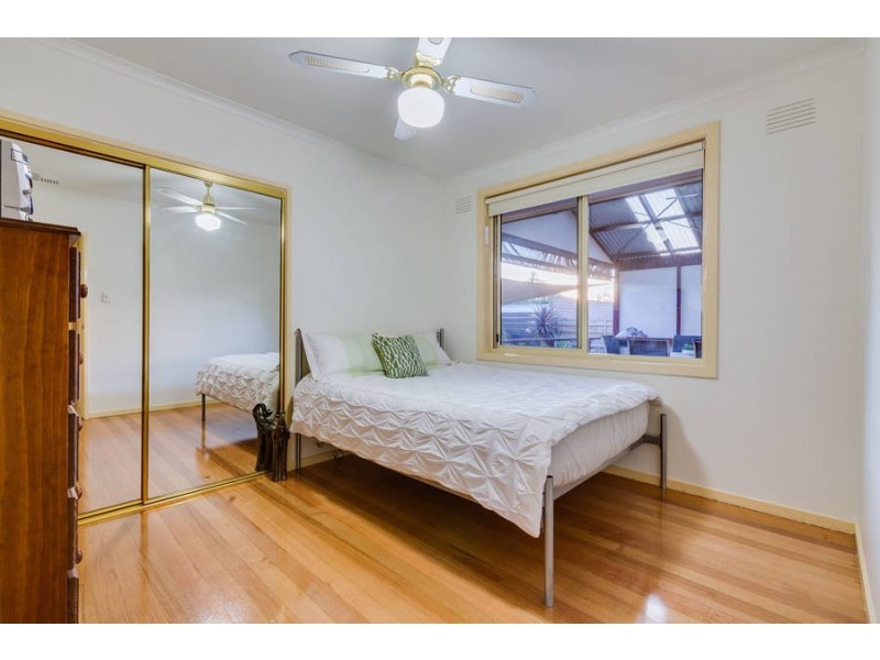 54 Strathmore Crescent, Hoppers Crossing VIC 3029