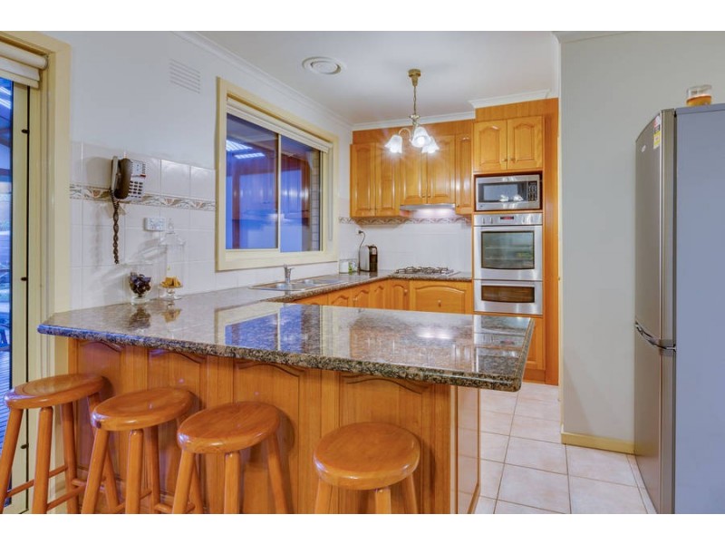 54 Strathmore Crescent, Hoppers Crossing VIC 3029