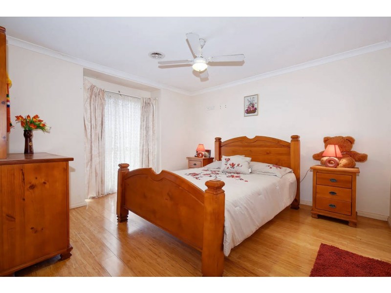 17 Kasem Drive, Werribee VIC 3030