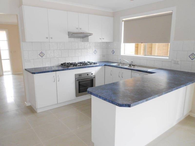 10 Briardale Drive, Werribee VIC 3030