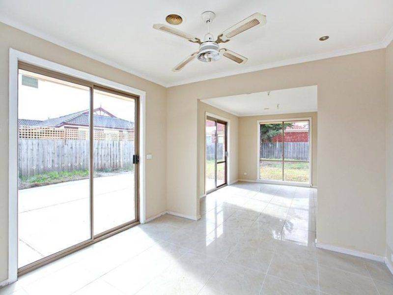 10 Briardale Drive, Werribee VIC 3030