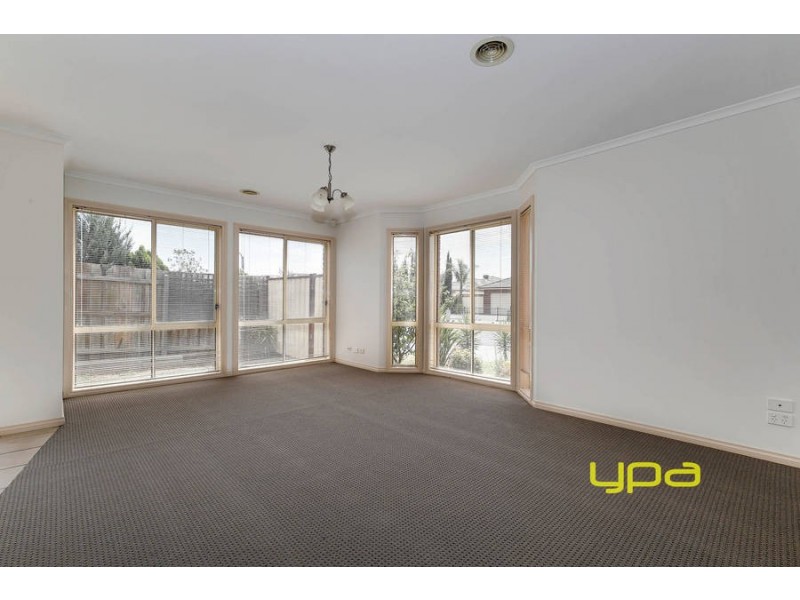 2/36 Harmony Drive, Tarneit VIC 3029