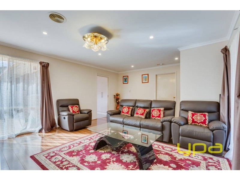 10 Chigwell Court, Hoppers Crossing VIC 3029