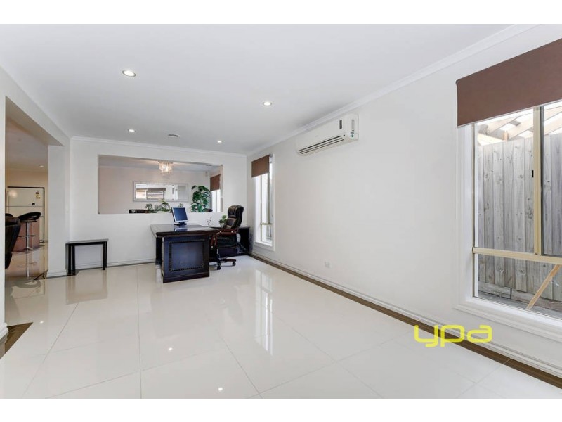 4 Kingsfield Way, Truganina VIC 3029