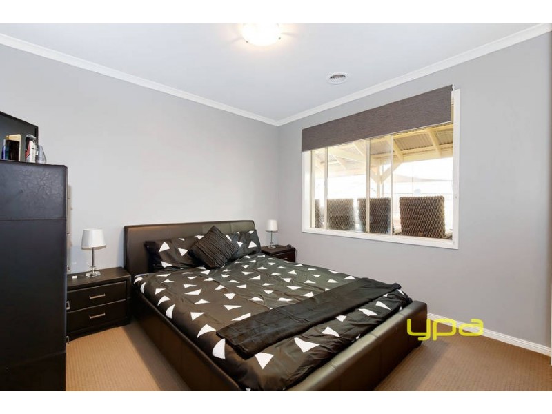 4 Kingsfield Way, Truganina VIC 3029