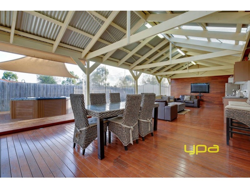 4 Kingsfield Way, Truganina VIC 3029