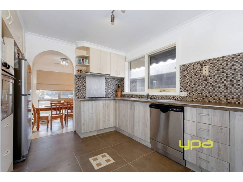 2 Pinaroo Court, Wyndham Vale VIC 3024