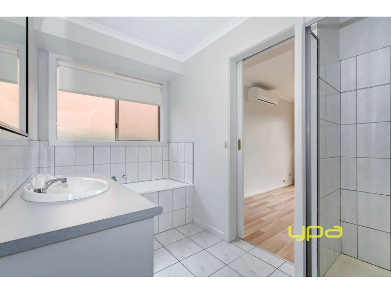 8 Clyde Court, Werribee VIC 3030