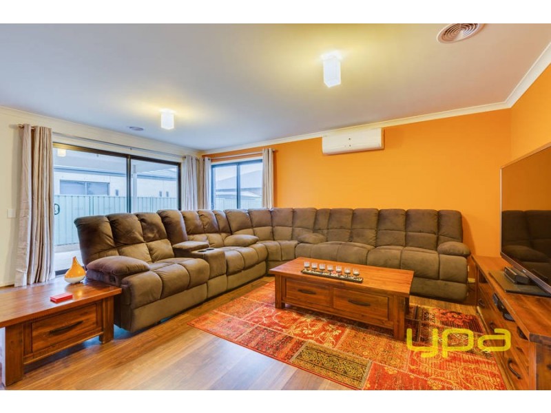 129 Ribblesdale Avenue, Wyndham Vale VIC 3024