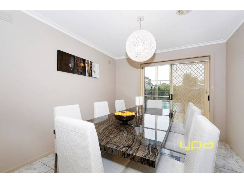 30 Grant Avenue, Werribee VIC 3030