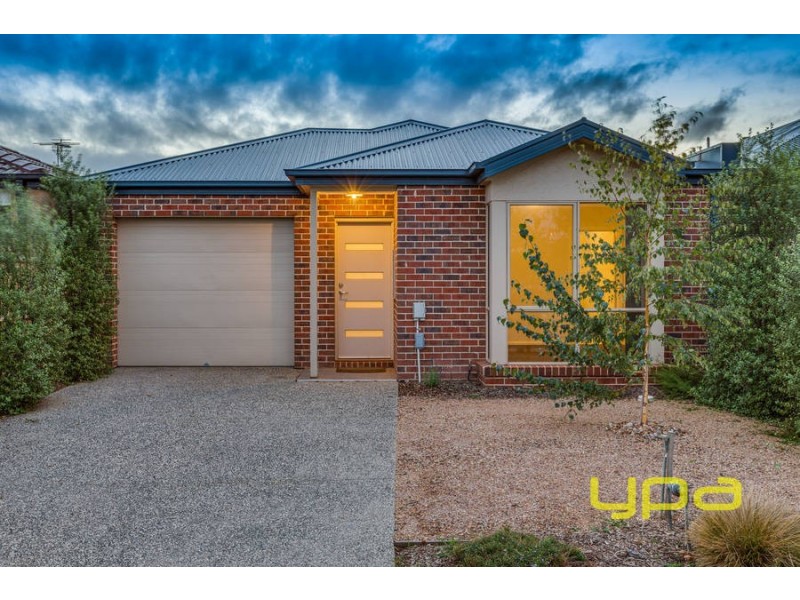 2/98 Walls Road, Werribee VIC 3030