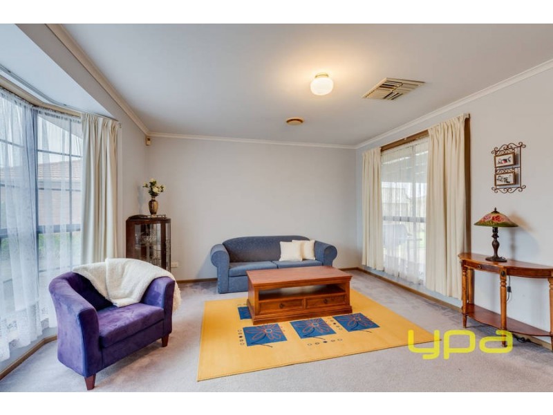 4 Goshawk Court, Hoppers Crossing VIC 3029