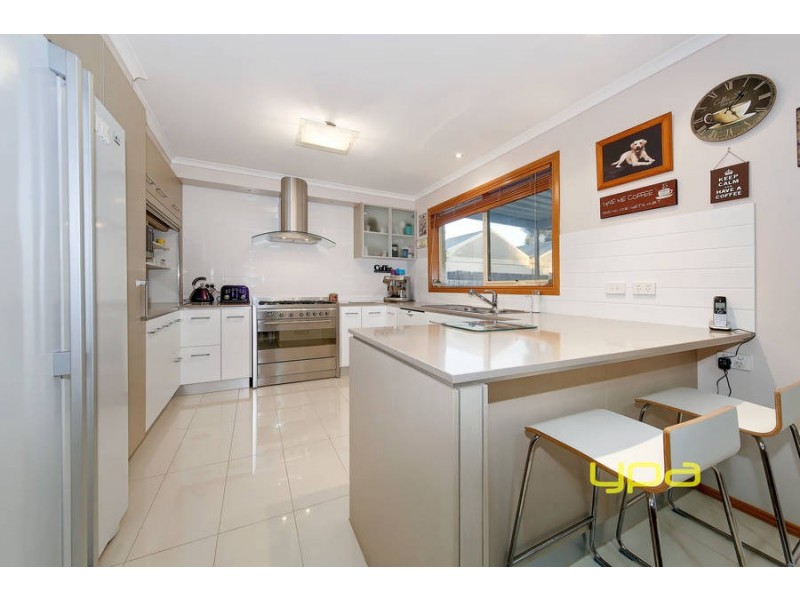 35 Abbotswood Drive, Hoppers Crossing VIC 3029