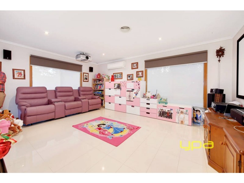 35 Abbotswood Drive, Hoppers Crossing VIC 3029