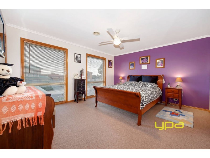 35 Abbotswood Drive, Hoppers Crossing VIC 3029