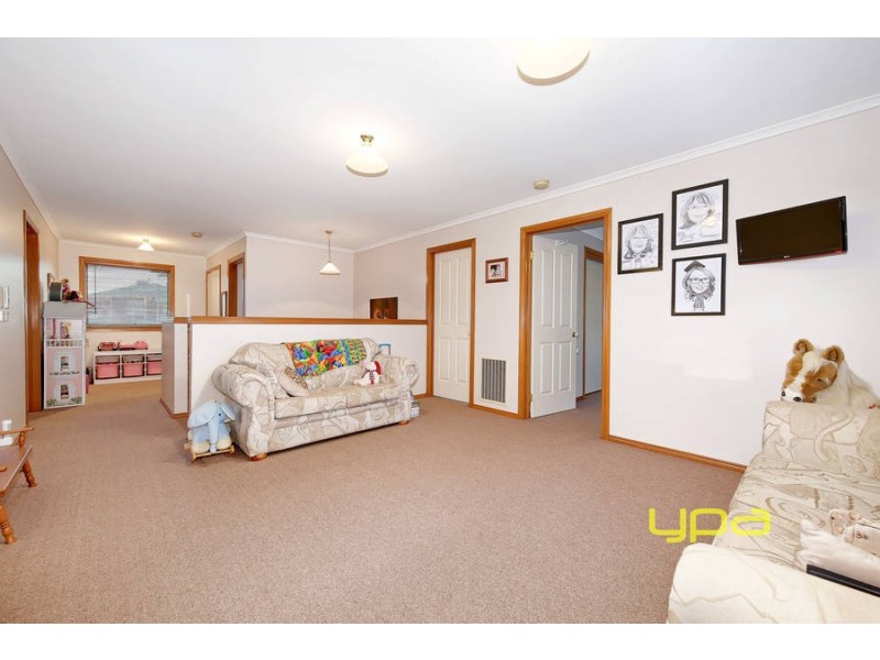 35 Abbotswood Drive, Hoppers Crossing VIC 3029