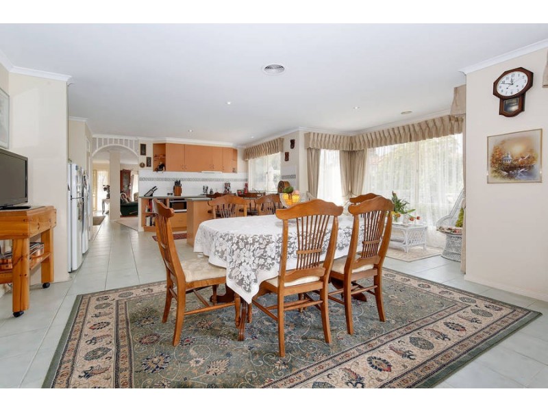 58 Thomas Carr Drive, Tarneit VIC 3029