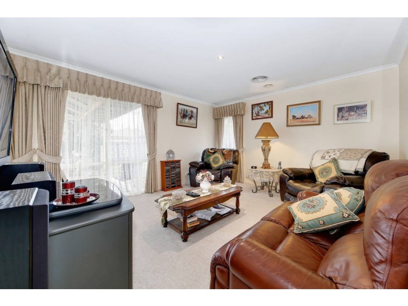 58 Thomas Carr Drive, Tarneit VIC 3029