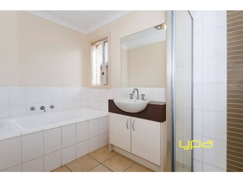 9 Fatham Drive, Wyndham Vale VIC 3024