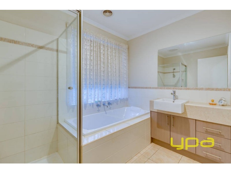 142 Rosegrange Boulevard, Tarneit VIC 3029