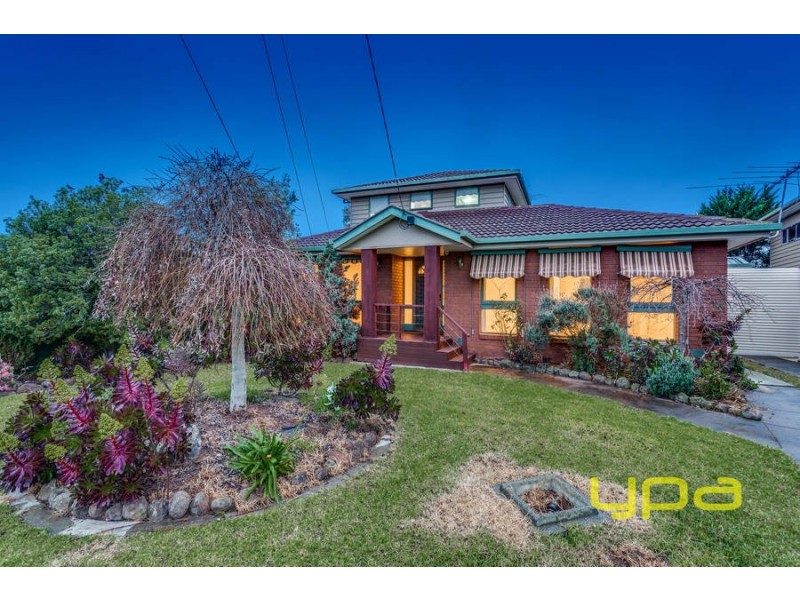 27 Strathmore Crescent, Hoppers Crossing VIC 3029