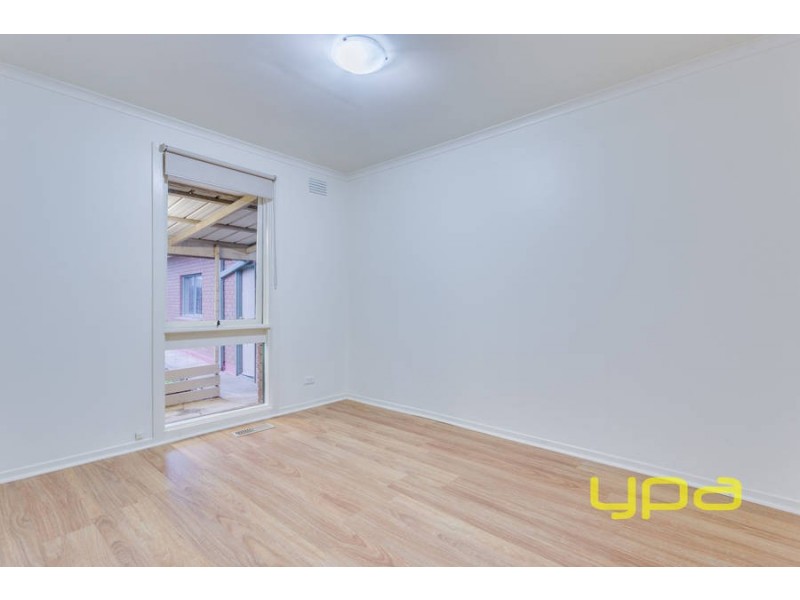 27 Strathmore Crescent, Hoppers Crossing VIC 3029