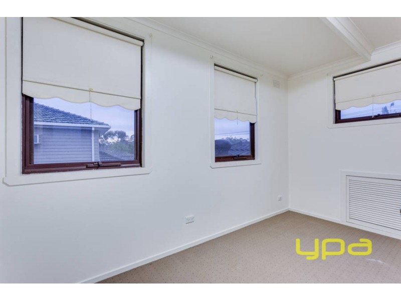 27 Strathmore Crescent, Hoppers Crossing VIC 3029