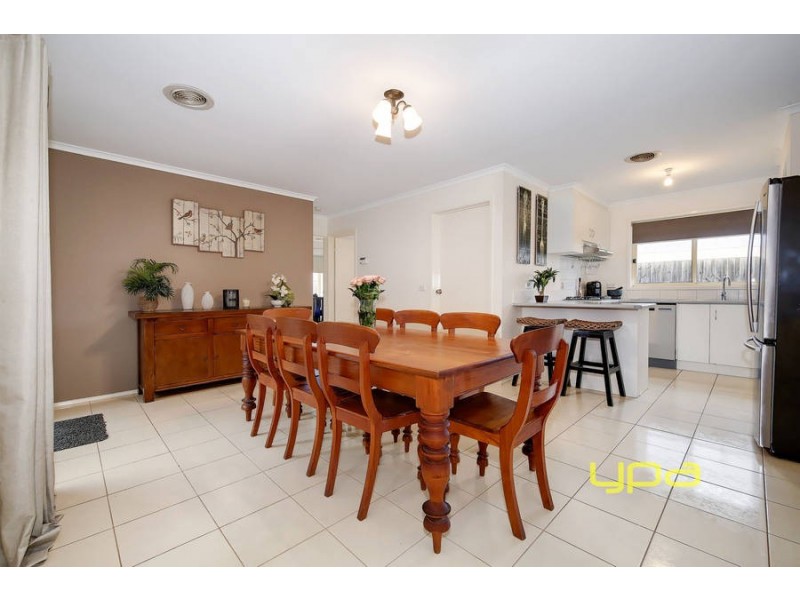 16 Quarrion Court, Hoppers Crossing VIC 3029