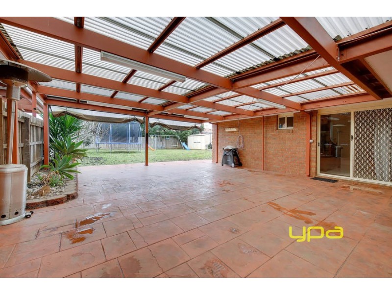 16 Quarrion Court, Hoppers Crossing VIC 3029
