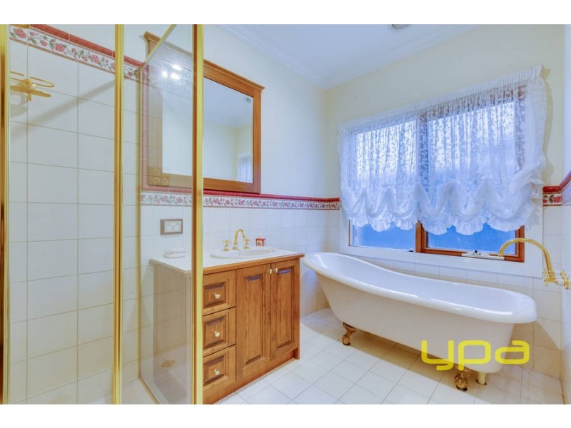 8 Chiswick Court, Tarneit VIC 3029