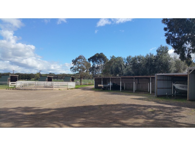 10 K Avenue, Werribee South VIC 3030