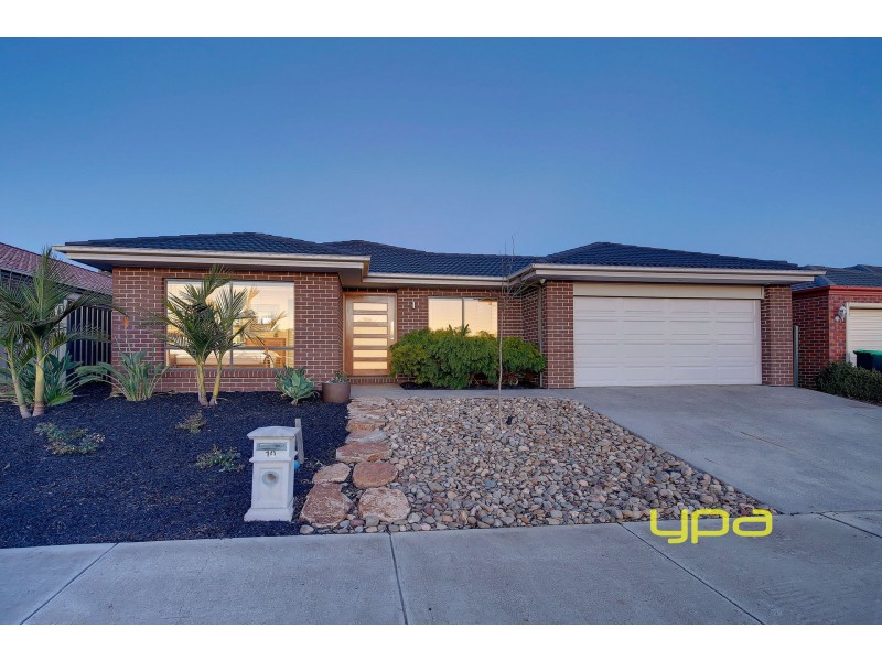 10 Clearwater Rise Parade, Truganina VIC 3029